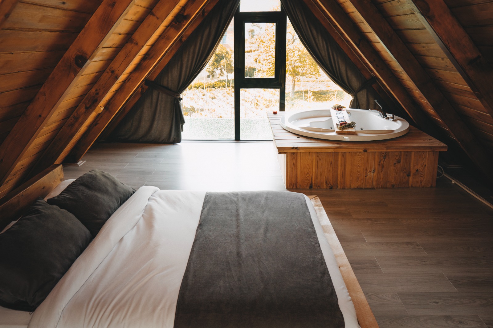Sarı Çiçek Deluxe bungalov
